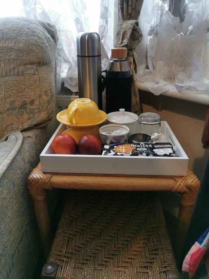 Big Private Room In Town Centre Eastleigh Ngoại thất bức ảnh