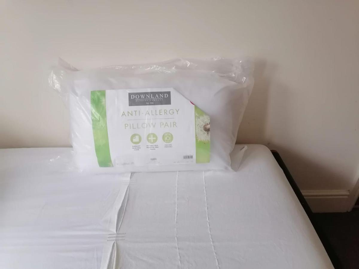 Big Private Room In Town Centre Eastleigh Ngoại thất bức ảnh